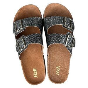 Women's Size 7 Chrome Black Sandals